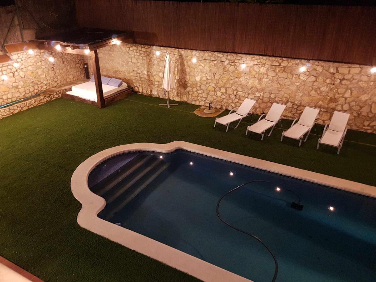 Mas Mestre Con Una Capacidad De 6 A 8 Huespedes Cerca De Sitges 올리벨라 외부 사진