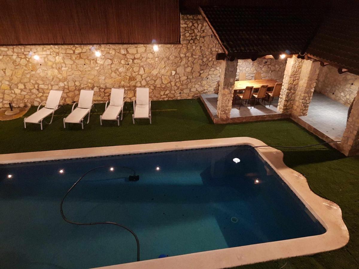 Mas Mestre Con Una Capacidad De 6 A 8 Huespedes Cerca De Sitges 올리벨라 외부 사진